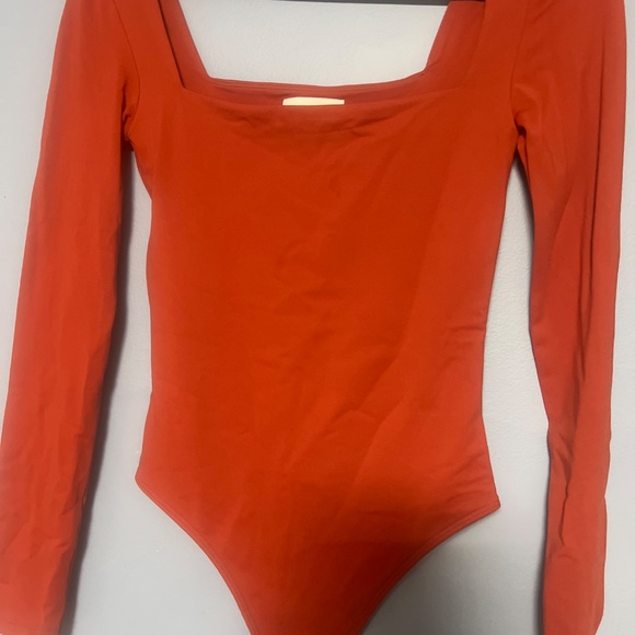 Aritzia bodysuit - Picture 4 of 4